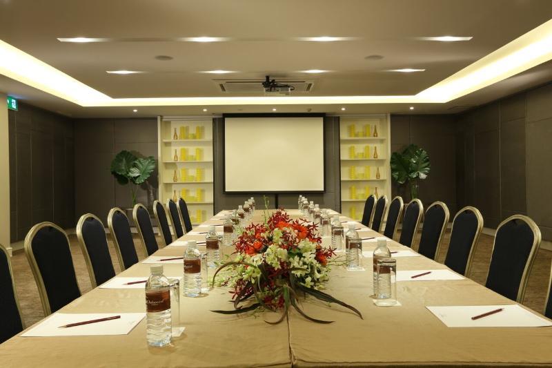 Bangna Pride Hotel & Residence Bangkok Kültér fotó